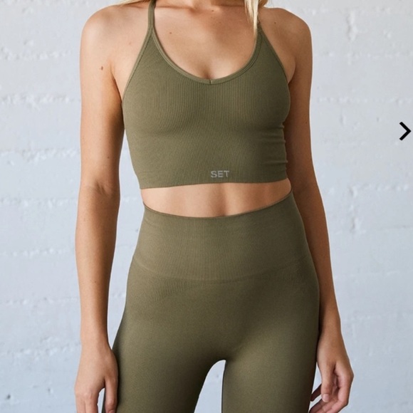 SET Active Ribbed V and Leggings Set - Picture 2 of 11